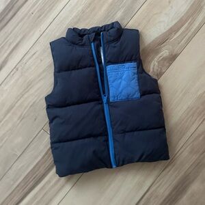 Like new boys Cat & Jack puffer vest